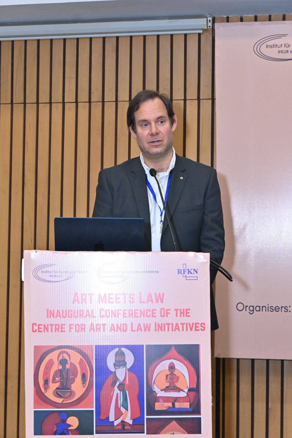 Dr. Nicolai Kemle